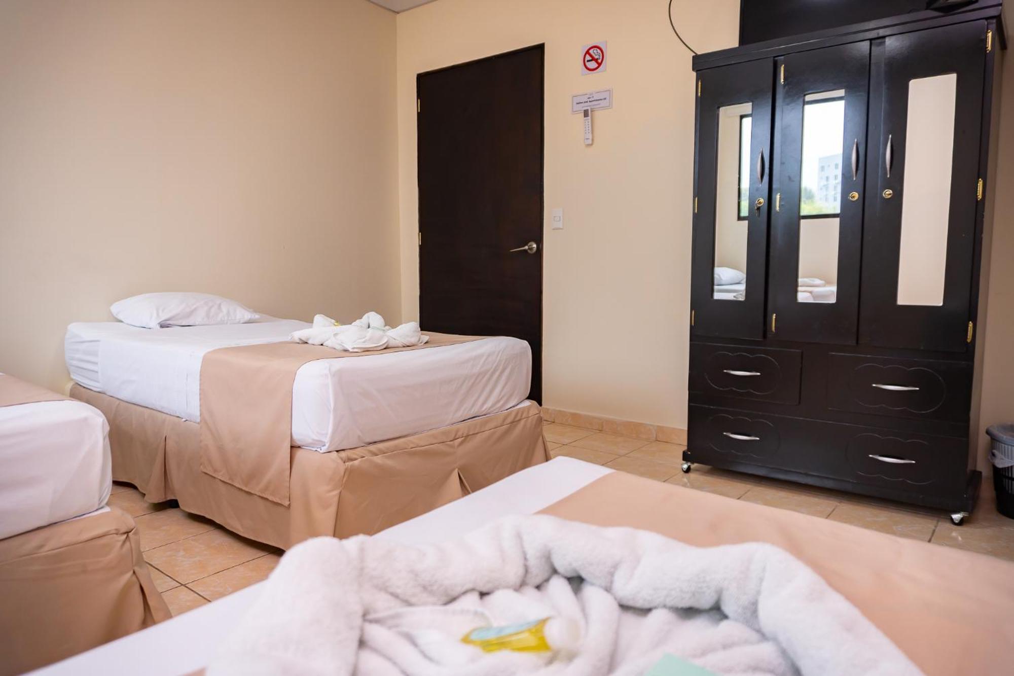 Hotel La Capilla - Suites & Apartments San Benito Сан-Сальвадор Экстерьер фото